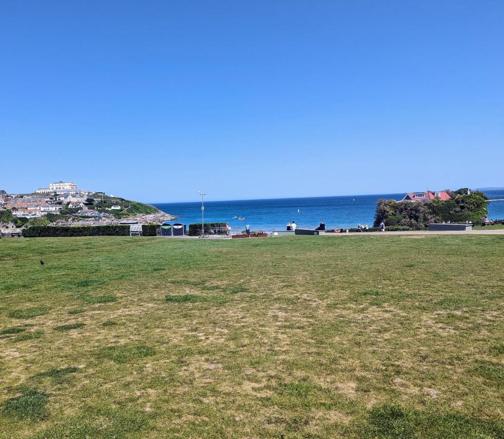 Apartment- Stunning Sea Views- 100m To Beach- Sleeps 6 Newquay (Cornwall)